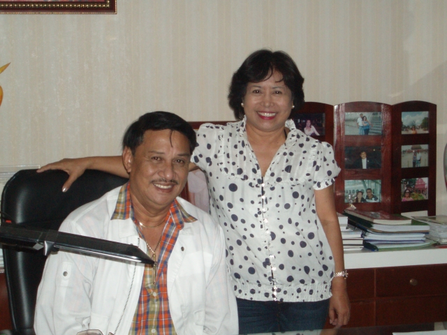 With Mayor Romar Marcos of Naujan during the pre-planning meeting at his office.