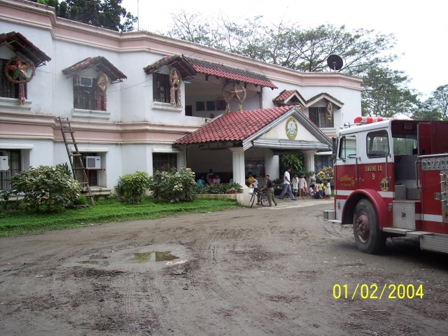 Baco Municipal blg, at front is the firetruck donated by OMASC.